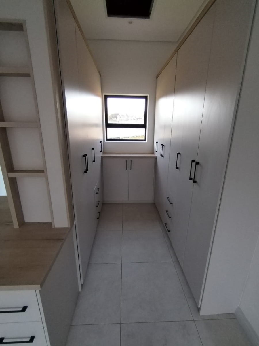 To Let 3 Bedroom Property for Rent in Melodie North West